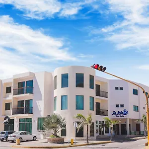 https://la-lola-hotel-suites.mazatlan-hotels.com